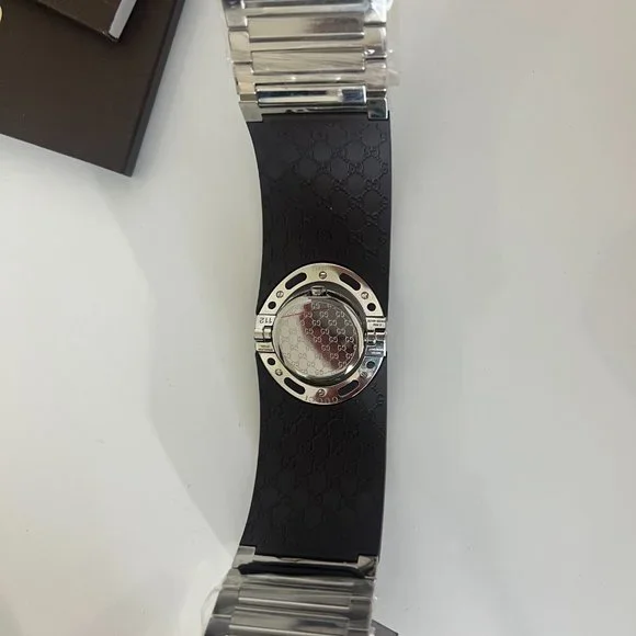Gucci Watch - Picture 5 of 7
